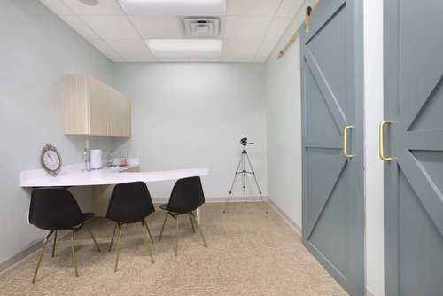 The contact lens training room at Monroe Eye Care
